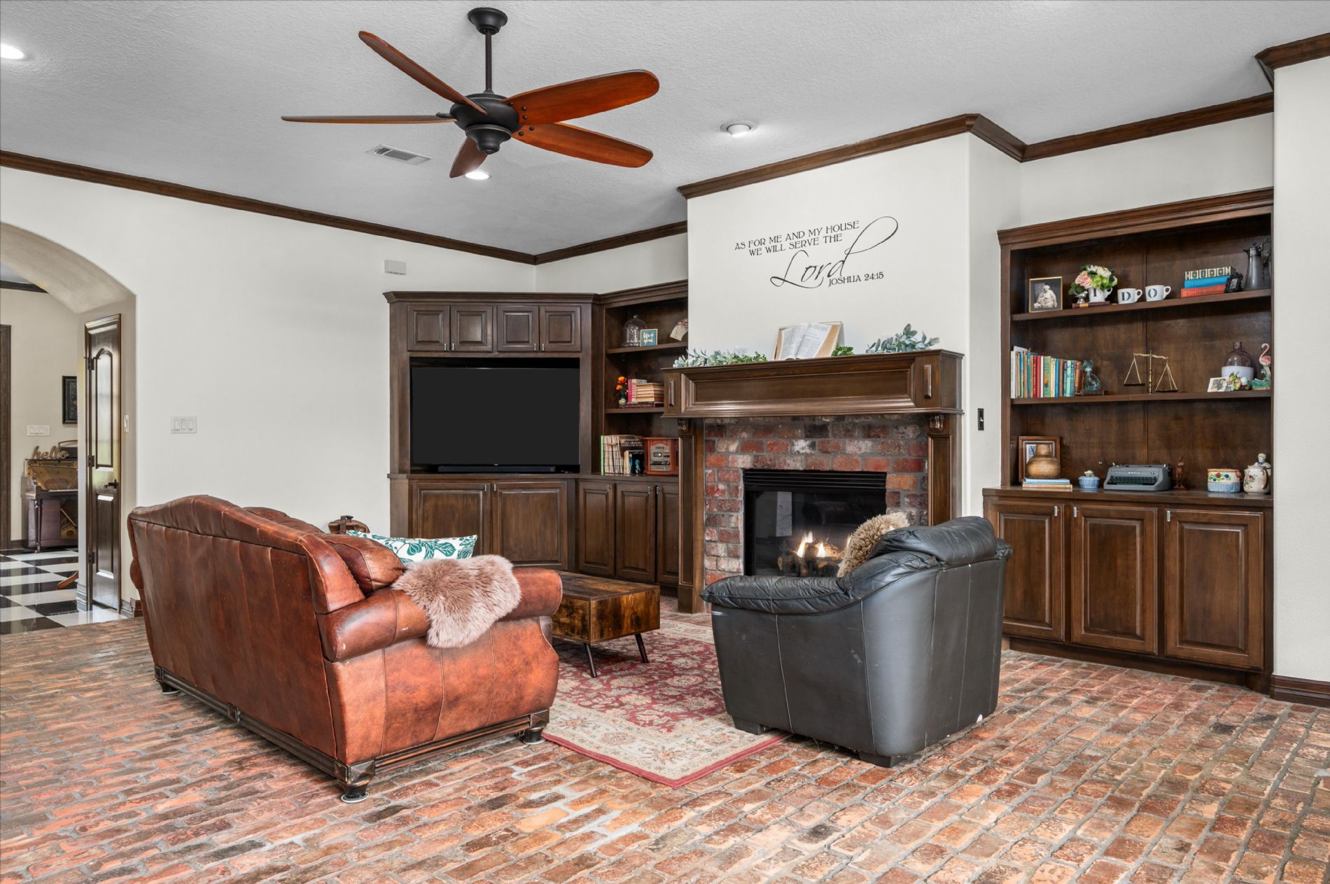 Living Area Living Area